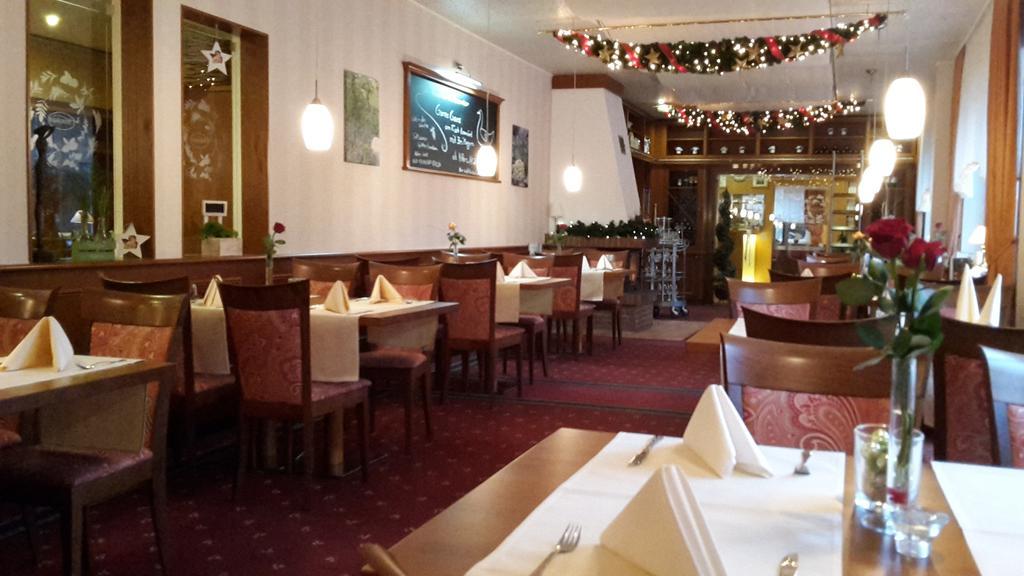 Kraeuterhotel & Restaurant Heidejaeger Mulmshorn Dış mekan fotoğraf