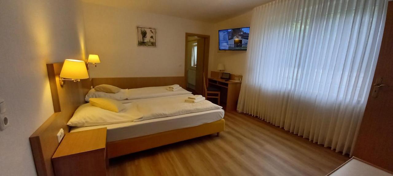 Kraeuterhotel & Restaurant Heidejaeger Mulmshorn Dış mekan fotoğraf