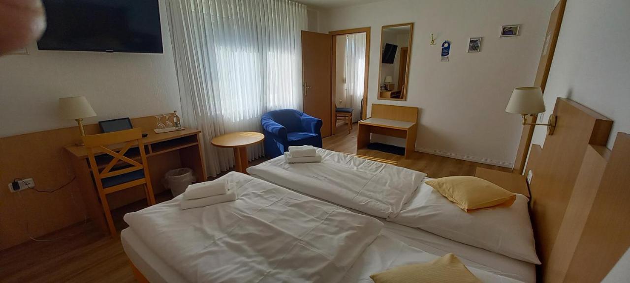 Kraeuterhotel & Restaurant Heidejaeger Mulmshorn Dış mekan fotoğraf