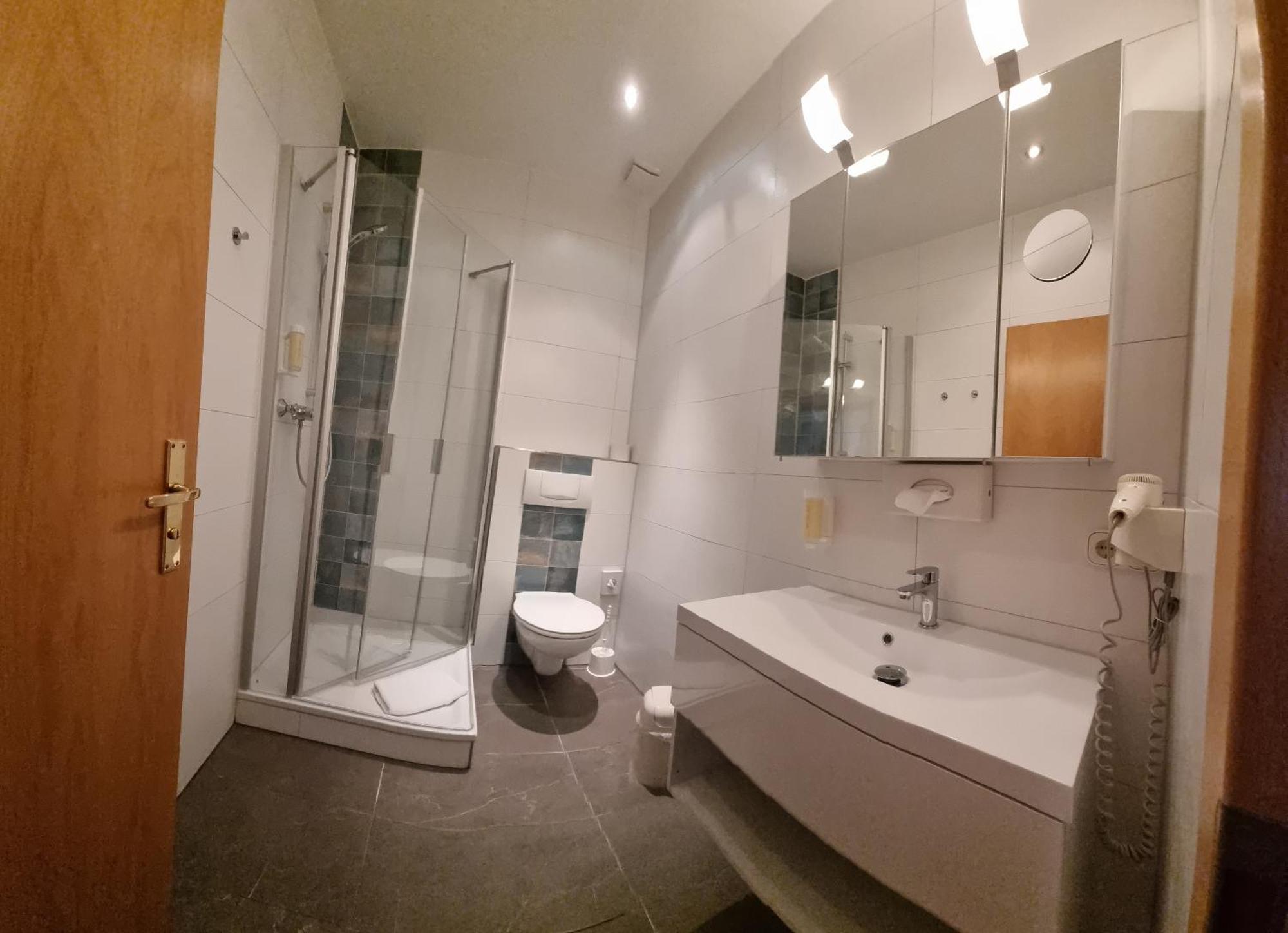 Kraeuterhotel & Restaurant Heidejaeger Mulmshorn Dış mekan fotoğraf