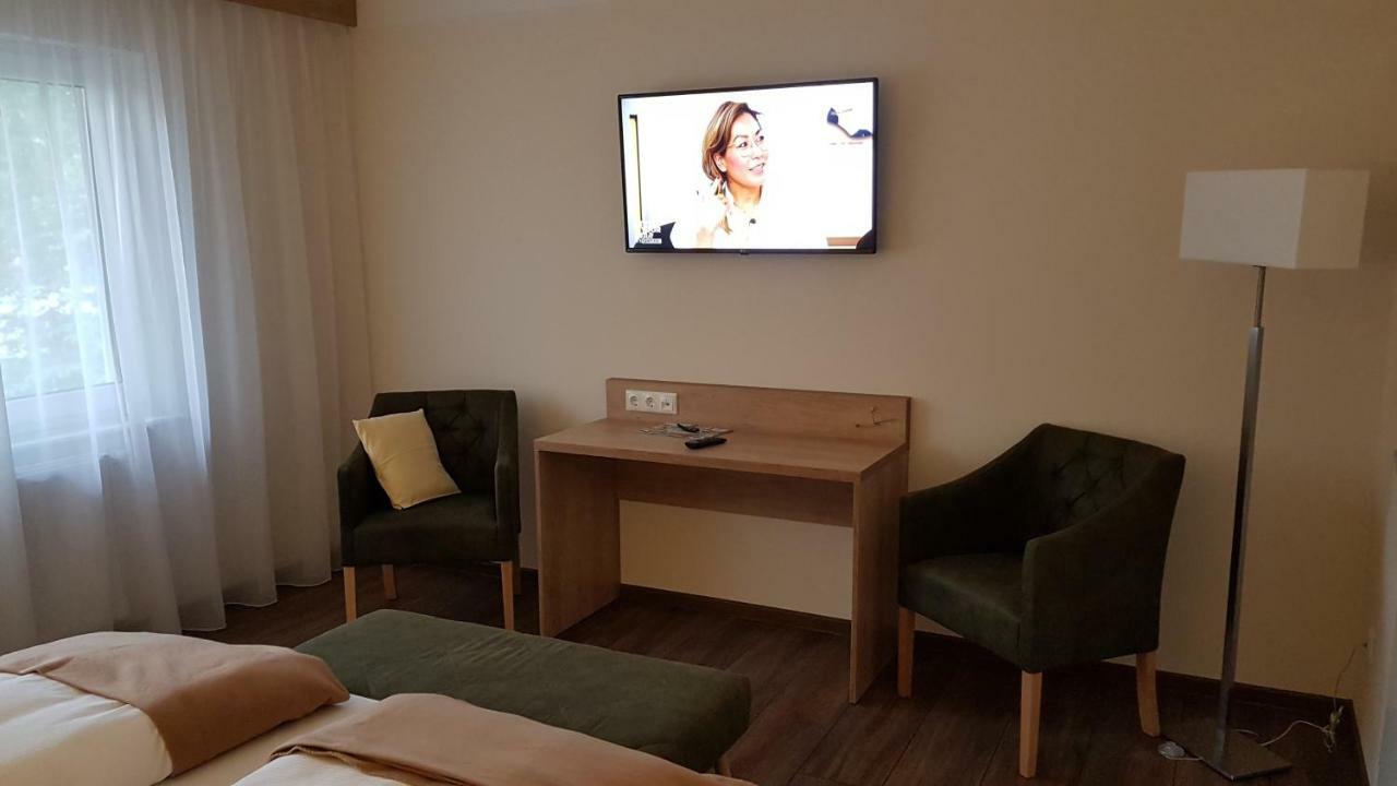 Kraeuterhotel & Restaurant Heidejaeger Mulmshorn Dış mekan fotoğraf