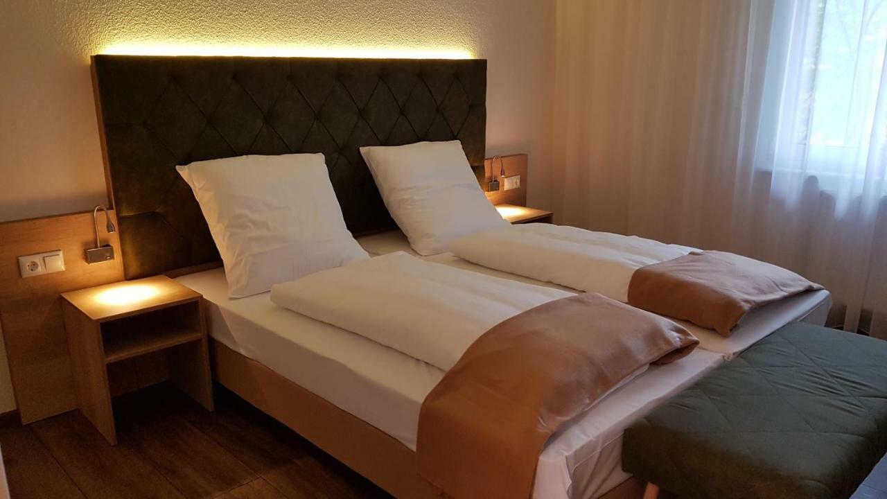 Kraeuterhotel & Restaurant Heidejaeger Mulmshorn Dış mekan fotoğraf