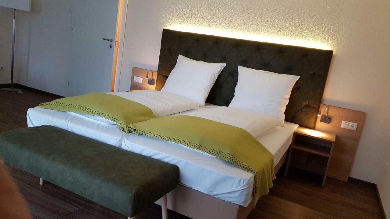 Kraeuterhotel & Restaurant Heidejaeger Mulmshorn Dış mekan fotoğraf